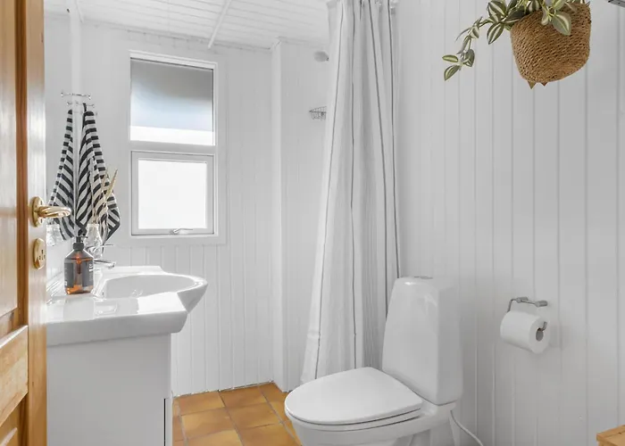Vakantiehuis Stunning In With Wifi Saltum