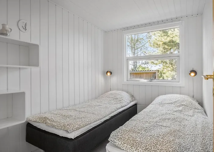 Vakantiehuis Stunning In With Wifi