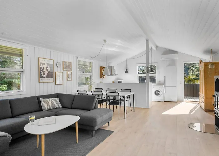 Vakantiehuis Stunning In With Wifi Saltum